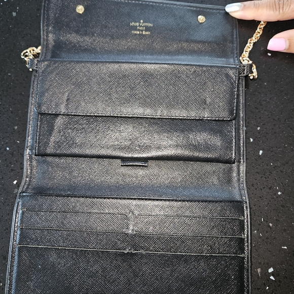 LOUIS VUITTON Denim Wallet on a Chain - Picture 15 of 16